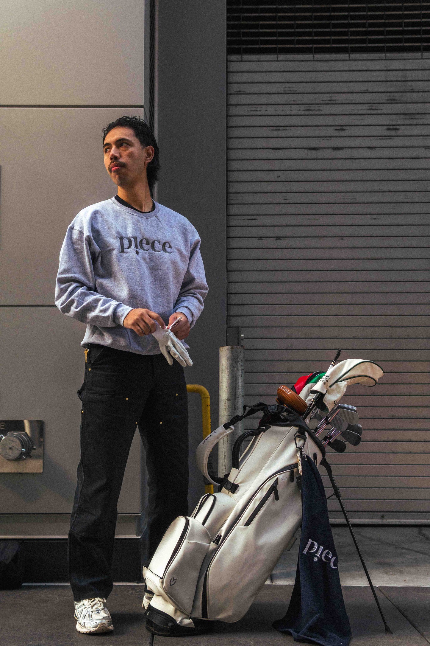 Piece Logo Crewneck Sweatshirt (Heather Grey)