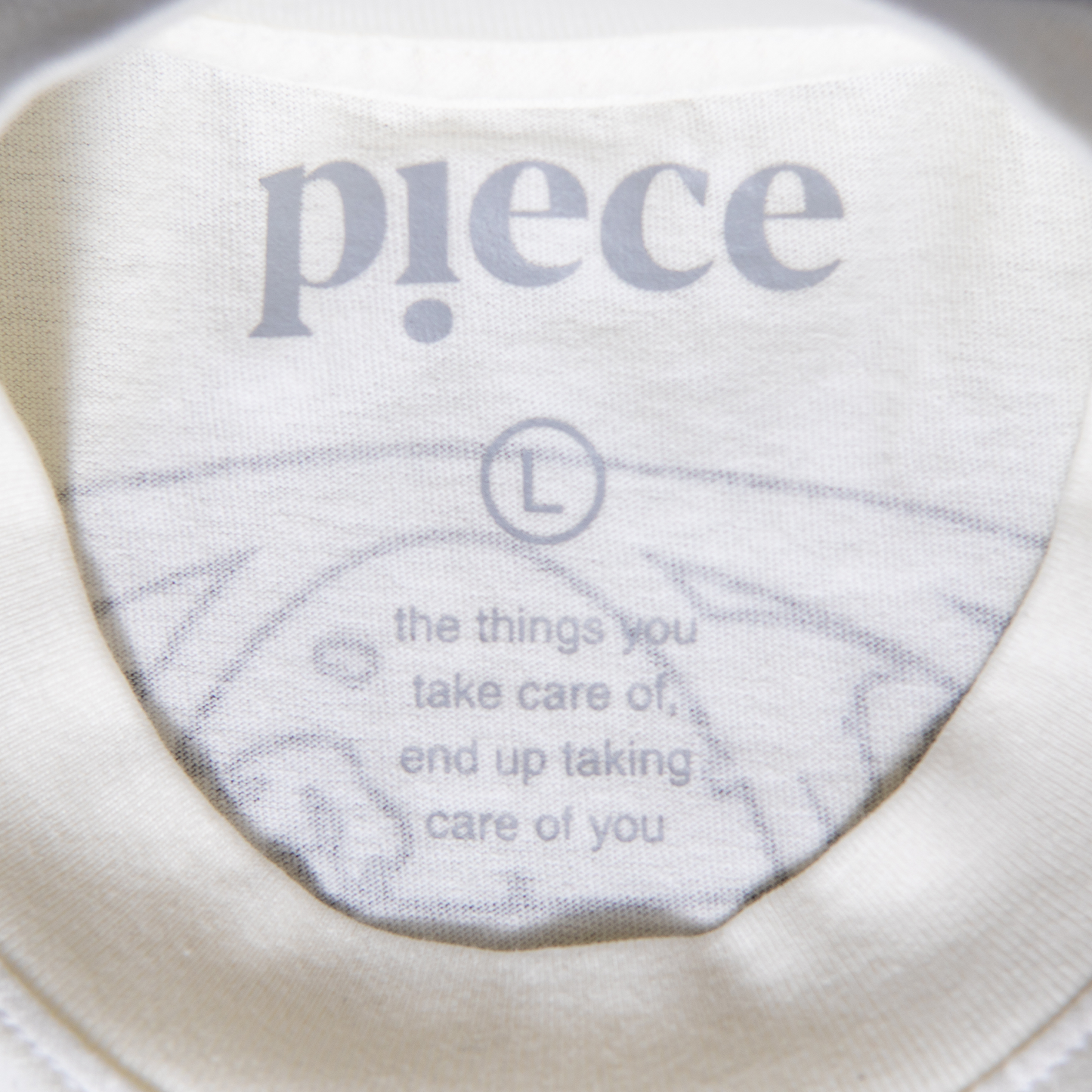 Logo Piece T-Shirt (Creme)