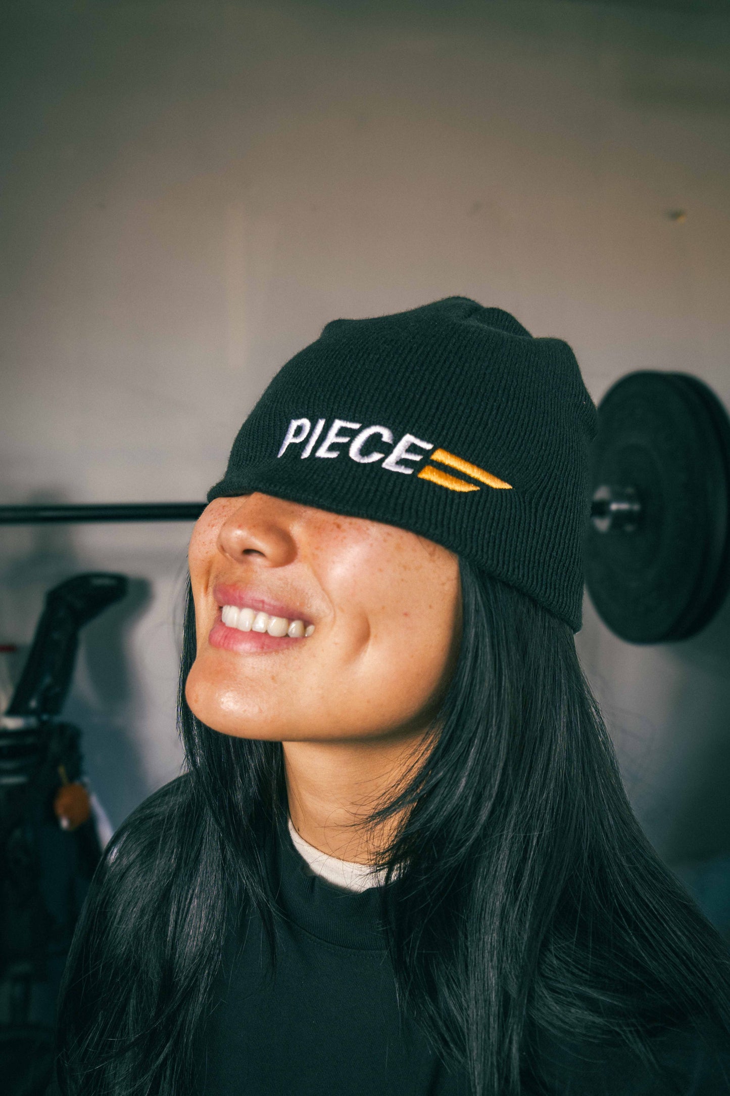 Wings Skully V1 (Black Wasp)